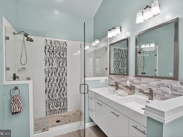 7822 Holmes Run Drive, Falls Church VA 22042