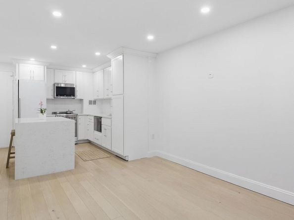 1718 P Street NW L18, Washington DC 20036