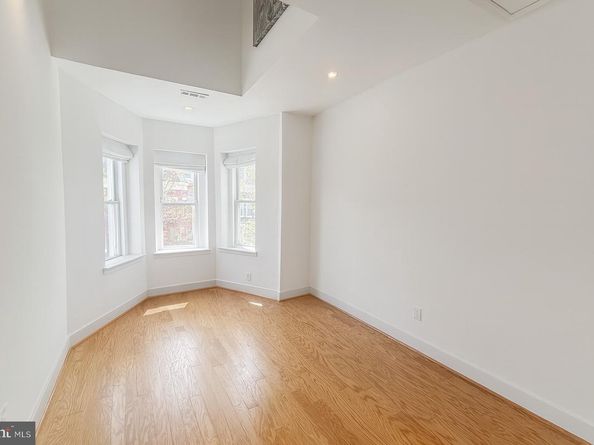 16 Q Street NE, Washington DC 20002