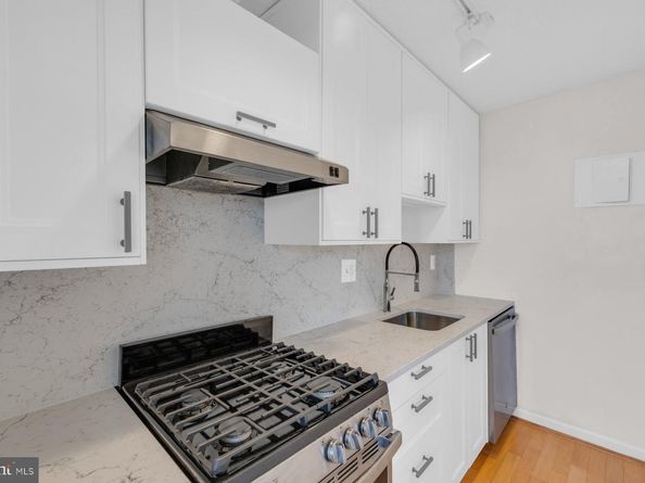 2500 N Van Dorn Street 817, Alexandria VA 22302