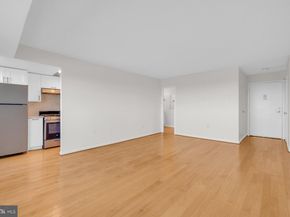2500 N Van Dorn Street 817, Alexandria VA 22302
