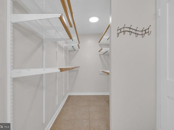 2500 N Van Dorn Street 817, Alexandria VA 22302
