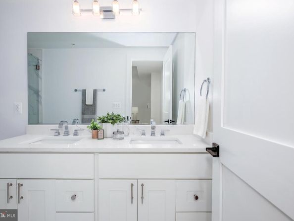 1009 Rhode Island Avenue NE 1, Washington DC 20018