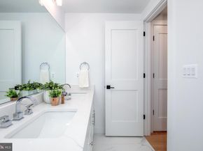 1009 Rhode Island Avenue NE 1, Washington DC 20018