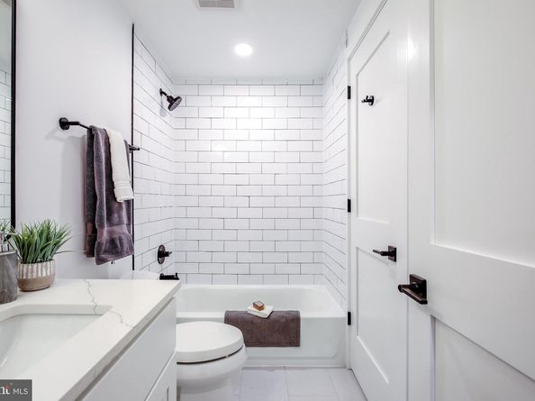 1009 Rhode Island Avenue NE 1, Washington DC 20018