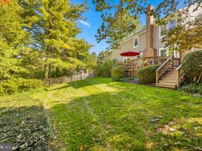1302 Clayborne House Court, Mclean VA 22101