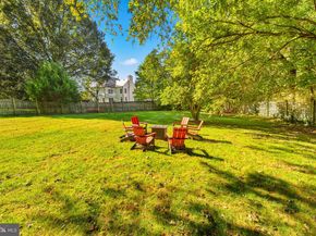 1302 Clayborne House Court, Mclean VA 22101