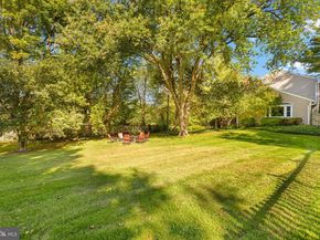 1302 Clayborne House Court, Mclean VA 22101