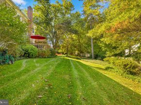 1302 Clayborne House Court, Mclean VA 22101