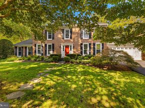 1302 Clayborne House Court, Mclean VA 22101