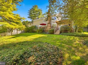 1302 Clayborne House Court, Mclean VA 22101