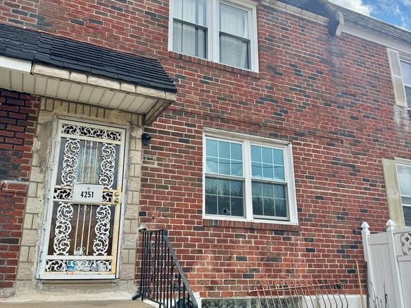 4251 I Street, Philadelphia PA 19124