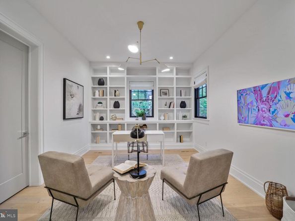 3127 51st Place NW, Washington DC 20016