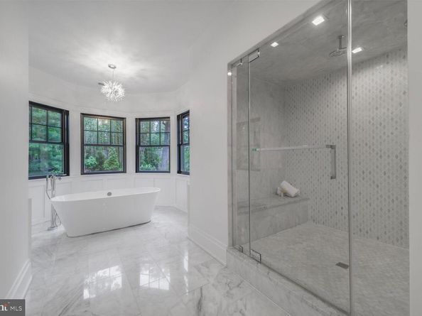 3127 51st Place NW, Washington DC 20016