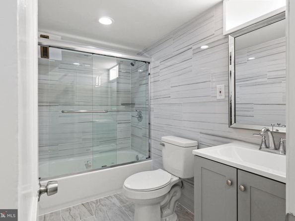 6325 Walker Street, Philadelphia PA 19135