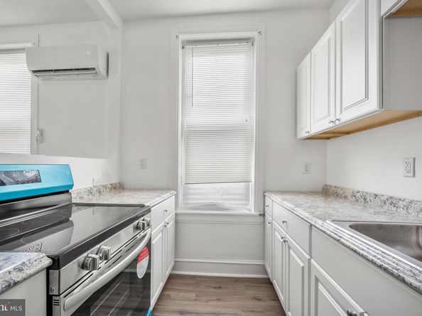 2957 N 8TH Street, Philadelphia PA 19133