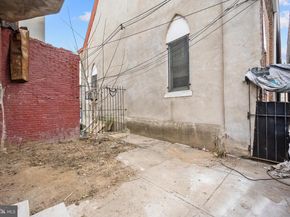 2957 N 8TH Street, Philadelphia PA 19133