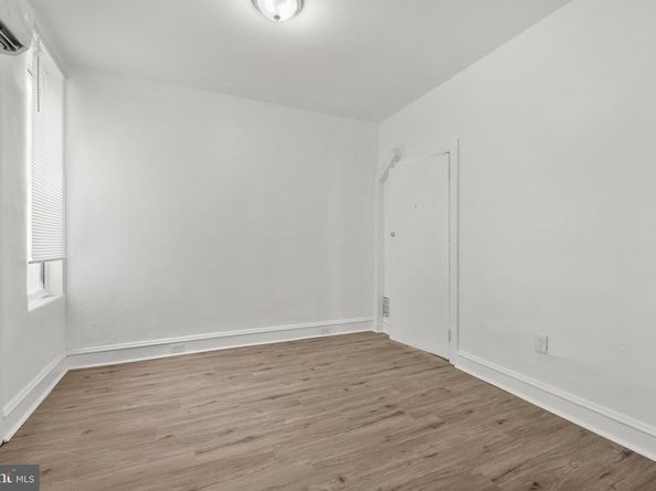 2957 N 8TH Street, Philadelphia PA 19133
