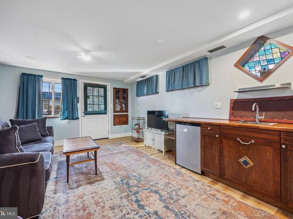 1155 Easton Road, Abington PA 19001