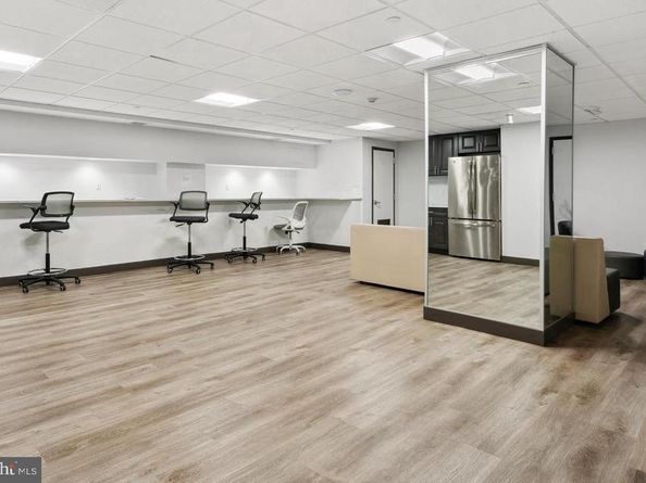 2101 Chestnut Street 517, Philadelphia PA 19103