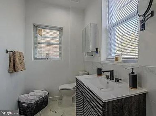 913 S Yewdall Street, Philadelphia PA 19143