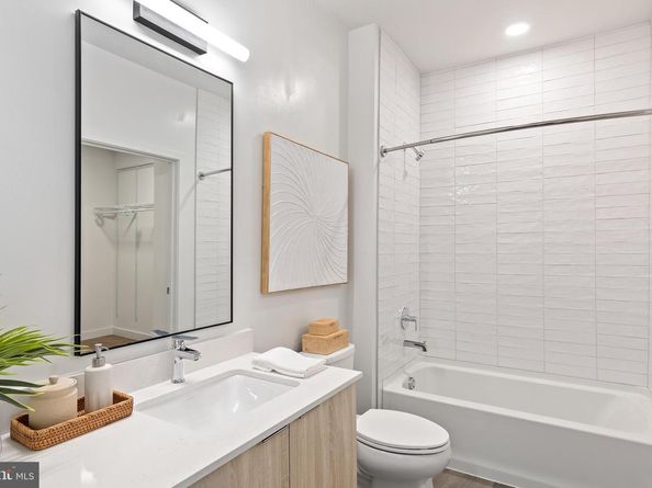 7175 12TH Street NW 405, Washington DC 20011