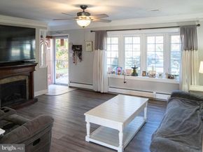 154 Juniper Drive, Levittown PA 19056