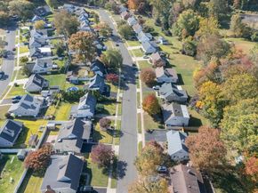 154 Juniper Drive, Levittown PA 19056