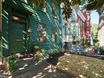 20 9TH Street NE
