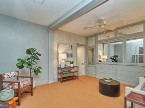 20 9TH Street NE, Washington DC 20002