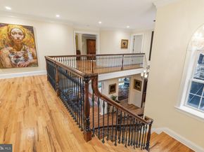 732 Saint Andrews Road, Philadelphia PA 19118