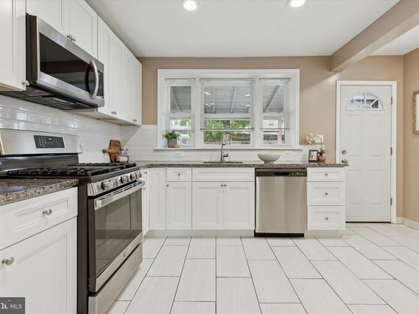 29 W 2nd Street, Bridgeport PA 19405