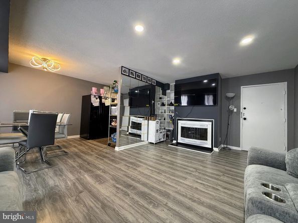 5831 Quantrell Avenue 505, Alexandria VA 22312