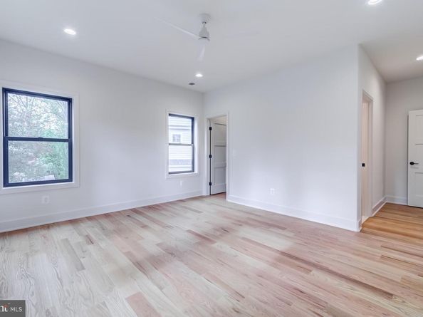 913 Symphony Circle SW, Vienna VA 22180