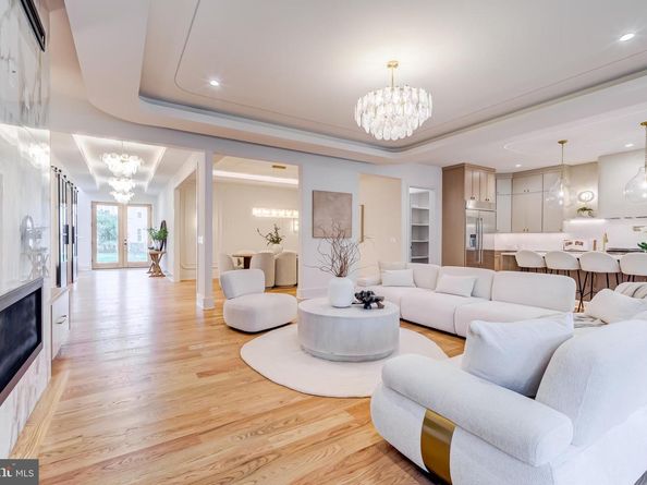 913 Symphony Circle SW, Vienna VA 22180