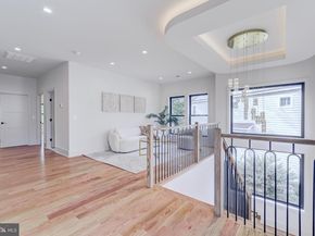 913 Symphony Circle SW, Vienna VA 22180