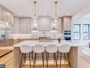 913 Symphony Circle SW, Vienna VA 22180