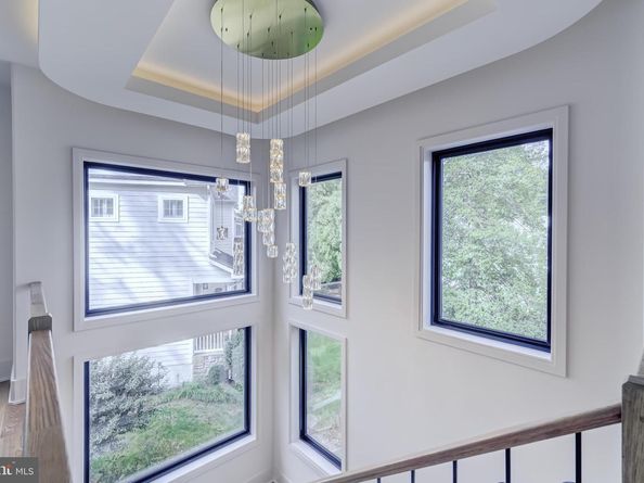 913 Symphony Circle SW, Vienna VA 22180