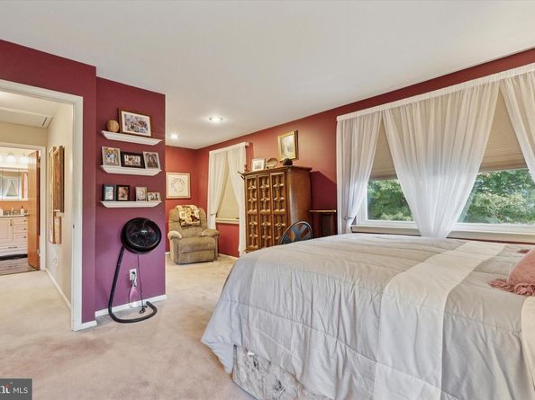 3325 Pasqualone Boulevard, Bensalem PA 19020