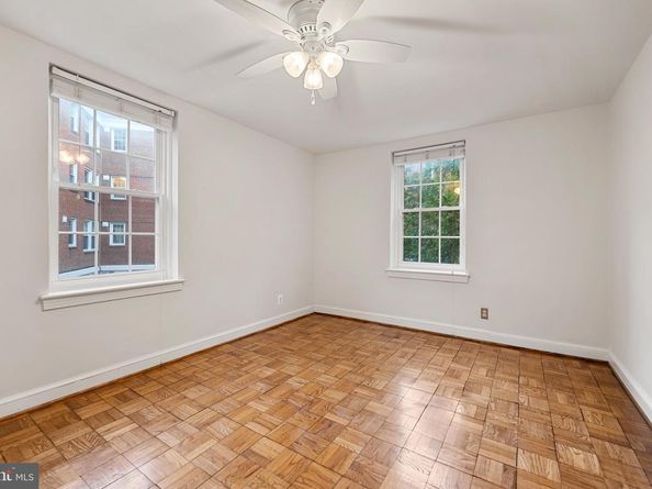30 S Old Glebe Road 106E, Arlington VA 22204
