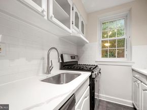 30 S Old Glebe Road 106E, Arlington VA 22204
