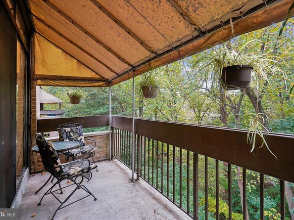 4928 Sentinel Drive 1405, Bethesda MD 20816