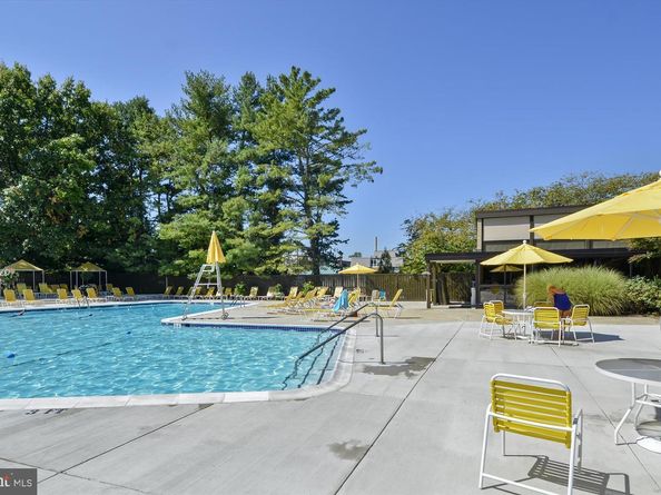 4928 Sentinel Drive 1405, Bethesda MD 20816