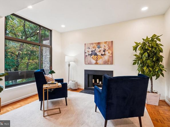 4928 Sentinel Drive 1405, Bethesda MD 20816