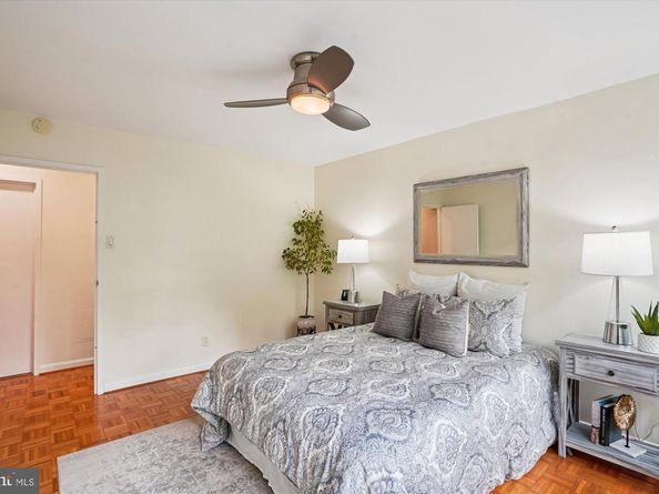 4928 Sentinel Drive 1405, Bethesda MD 20816