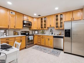 4928 Sentinel Drive 1405, Bethesda MD 20816