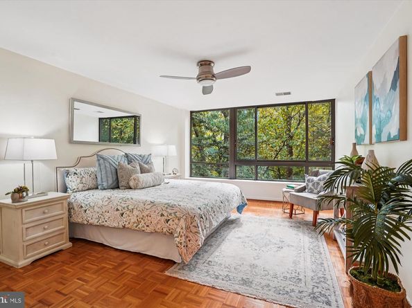 4928 Sentinel Drive 1405, Bethesda MD 20816