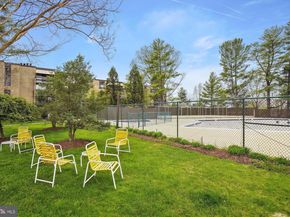 4928 Sentinel Drive 1405, Bethesda MD 20816