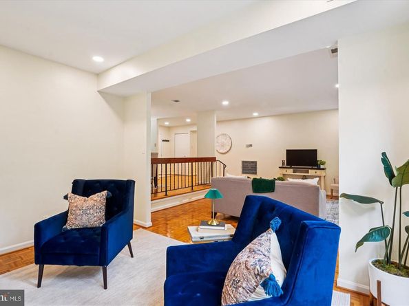 4928 Sentinel Drive 1405, Bethesda MD 20816