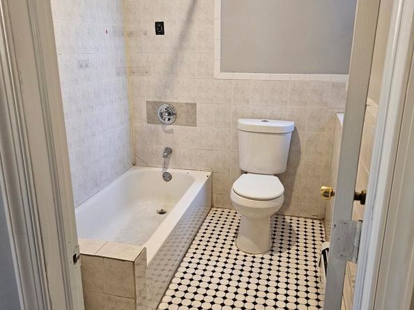 4548 N 17TH Street, Philadelphia PA 19140